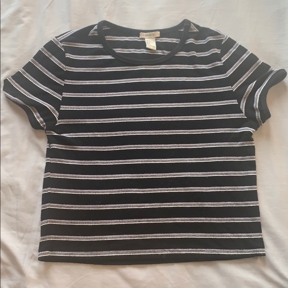 black striped tshirt - Picture 1 of 3